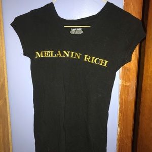 Melanin Rich very cute black v neck tee !
